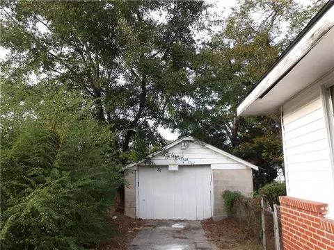 Exterior - 1706 Lomeroy St, Mobile, AL 36604 photo 6 of 8
