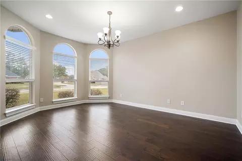 Living - 5533 River Landing Dr, Mobile, AL 36619 photo 3 of 9