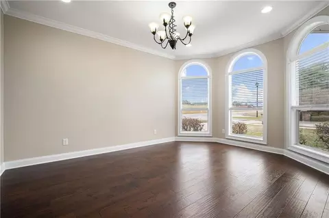 Living - 5533 River Landing Dr, Mobile, AL 36619 photo 2 of 9