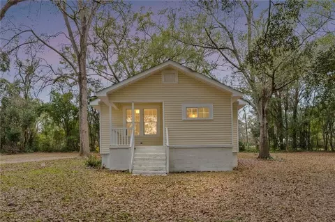 10070 Court St, Grand Bay, AL 36541