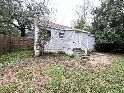 Exterior - 511 Avondale Ct, Mobile, AL 36617 photo 4 of 4