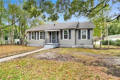 Exterior - 322 2nd St, Chickasaw, AL 36611 photo 2 of 5
