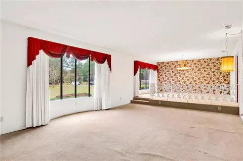 Living - 7820 Fordham Rd, Mobile, AL 36619 photo 4 of 17