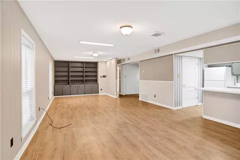 Living - 7820 Fordham Rd, Mobile, AL 36619 photo 17 of 17