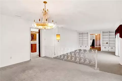 Living - 7820 Fordham Rd, Mobile, AL 36619 photo 5 of 17