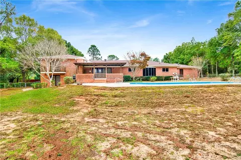 Exterior - 7820 Fordham Rd, Mobile, AL 36619 photo 5 of 10