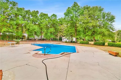 Exterior - 7820 Fordham Rd, Mobile, AL 36619 photo 8 of 10