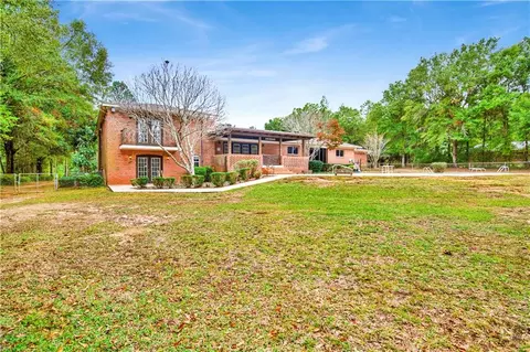Exterior - 7820 Fordham Rd, Mobile, AL 36619 photo 4 of 10