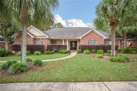 5476 Henning Dr W, Mobile, AL 36619
