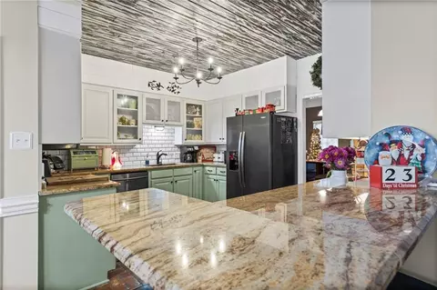 Kitchen - 1291 Carson Rd W, Mobile, AL 36695 photo 4 of 4