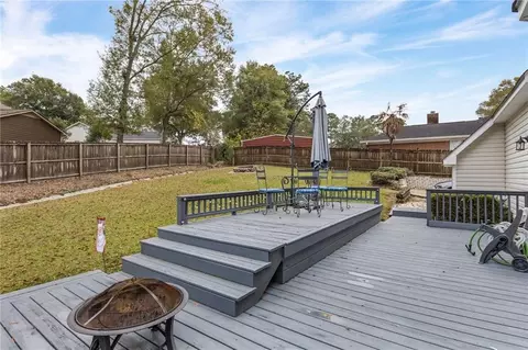 Exterior - 1291 Carson Rd W, Mobile, AL 36695 photo 3 of 7
