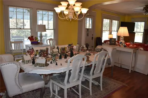 Dining - 3699 Dawes Rd, Mobile, AL 36695 photo 1 of 2