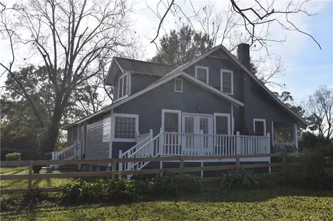 Exterior - 3699 Dawes Rd, Mobile, AL 36695 photo 4 of 11