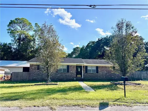 131 Everett Ave W, Saraland, AL 36571