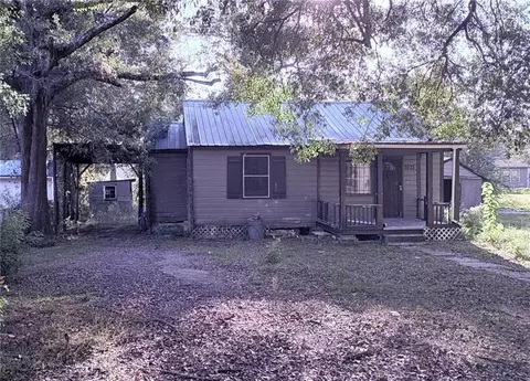 2073 Foster Ln, Mobile, AL 36605