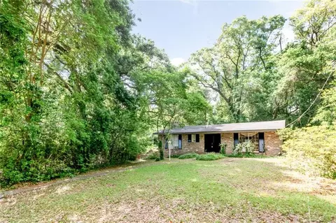 Exterior - 21 Provident Ln, Mobile, AL 36608 photo 3 of 9