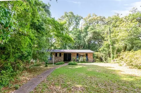 Exterior - 21 Provident Ln, Mobile, AL 36608 photo 2 of 9