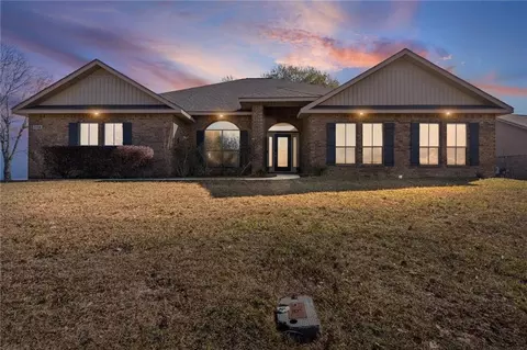 2258 Fernwood Loop E, Semmes, AL 36575