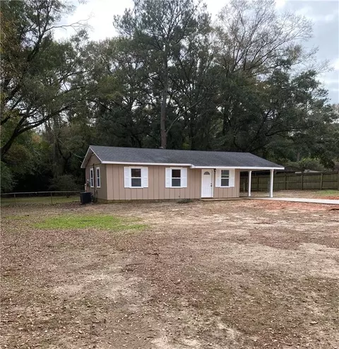 4135 Jamett Cir, Eight Mile, AL 36613
