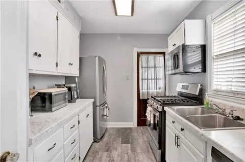 Kitchen - 214 Upham St #7A, Mobile, AL 36607 photo 2 of 4