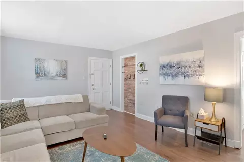 Entry Way - 214 Upham St #7A, Mobile, AL 36607 photo 1 of 2