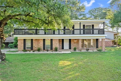 725 Brannan Dr W, Mobile, AL 36693