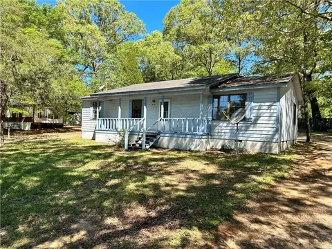 8360 Woodland Ct, Citronelle, AL 36522