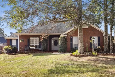 9221 Champion Cir N, Mobile, AL 36695