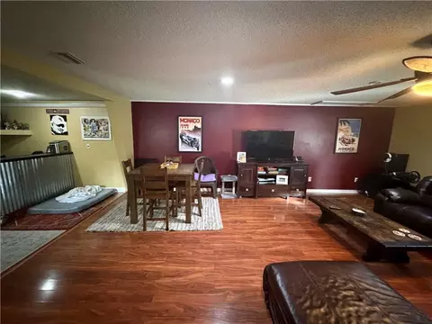 Living - 3316 Anson Ct, Mobile, AL 36605 photo 2 of 2
