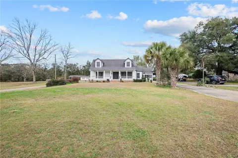 10870 Beverly Rd # C, Irvington, AL 36544