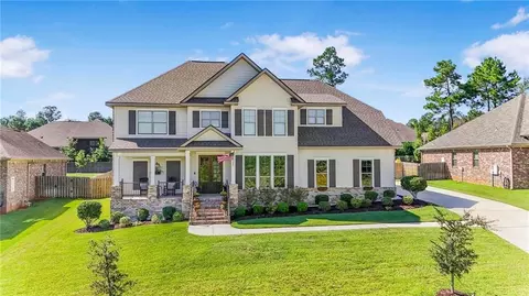 27572 Rhone Dr, Daphne, AL 36526