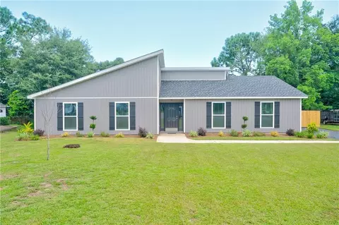 7174 Ashton Ct, Mobile, AL 36695