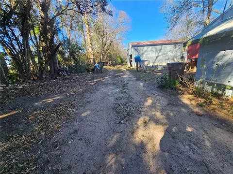 Exterior - 10050 Tanner Williams Rd, Mobile, AL 36608 photo 4 of 17