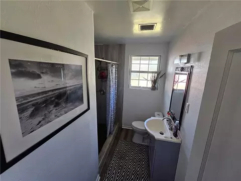 Bath - 10050 Tanner Williams Rd, Mobile, AL 36608 photo 3 of 4