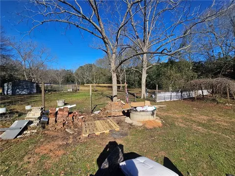 Exterior - 10050 Tanner Williams Rd, Mobile, AL 36608 photo 11 of 17