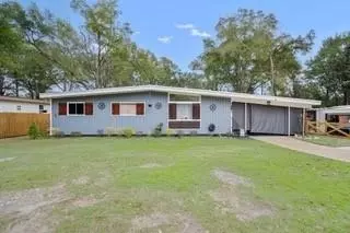 2004 Beau Terra Dr W, Mobile, AL 36618