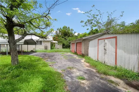 Exterior - 3015 Cedar Crescent Dr, Mobile, AL 36605 photo 1 of 3