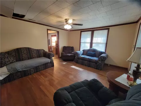 Living - 3015 Cedar Crescent Dr, Mobile, AL 36605 photo 1 of 3