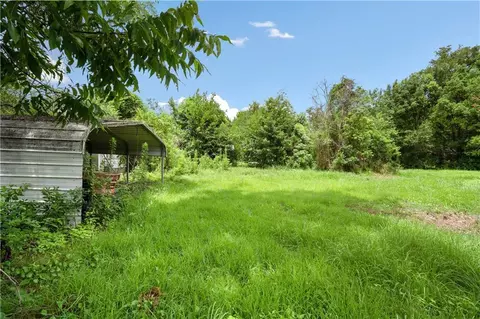 Exterior - 3015 Cedar Crescent Dr, Mobile, AL 36605 photo 2 of 3