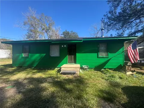 8588 Highway 188, Bayou La Batre, AL 36509