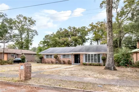Exterior - 4956 Ringold Dr N, Mobile, AL 36693 photo 3 of 5