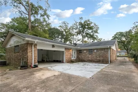 Exterior - 4956 Ringold Dr N, Mobile, AL 36693 photo 2 of 5