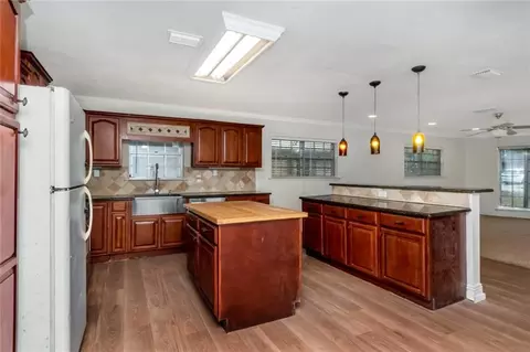 Kitchen - 4956 Ringold Dr N, Mobile, AL 36693 photo 7 of 8