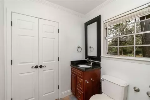 Bath - 4956 Ringold Dr N, Mobile, AL 36693 photo 4 of 4
