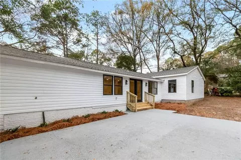 Exterior - 421 Mcqueen Ave, Mobile, AL 36609 photo 3 of 11