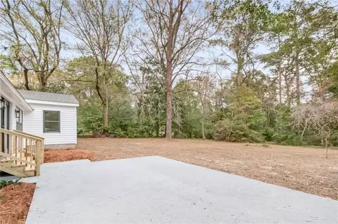 Exterior - 421 Mcqueen Ave, Mobile, AL 36609 photo 4 of 11