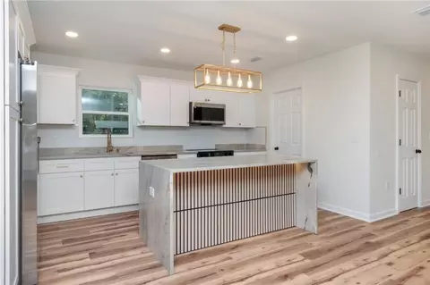 Kitchen - 421 Mcqueen Ave, Mobile, AL 36609 photo 6 of 6