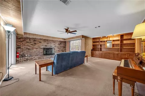 Living - 11804 Ormond Rd, Moss Point, MS 39562 photo 5 of 6