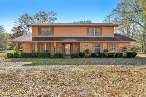 11804 Ormond Rd, Moss Point, MS 39562