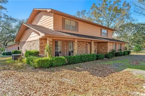 Exterior - 11804 Ormond Rd, Moss Point, MS 39562 photo 4 of 10